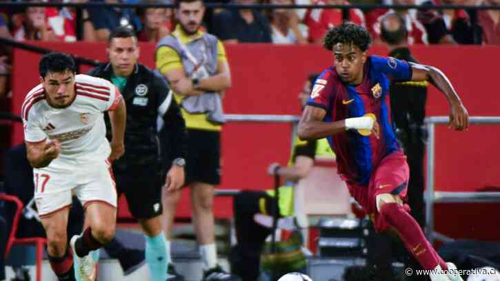 Gabriel Suazo fue de más a menos en derrota de Sevilla ante un intratable Barcelona