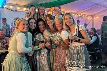 Bierfass-Anstich mit Hindernissen: Freiberger Oktoberfest mit Kult-Hits und Tanzlaune