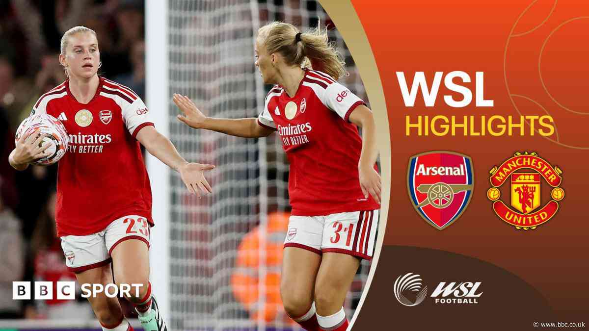 Arsenal score last-minute equaliser to deny Man Utd first WSL win