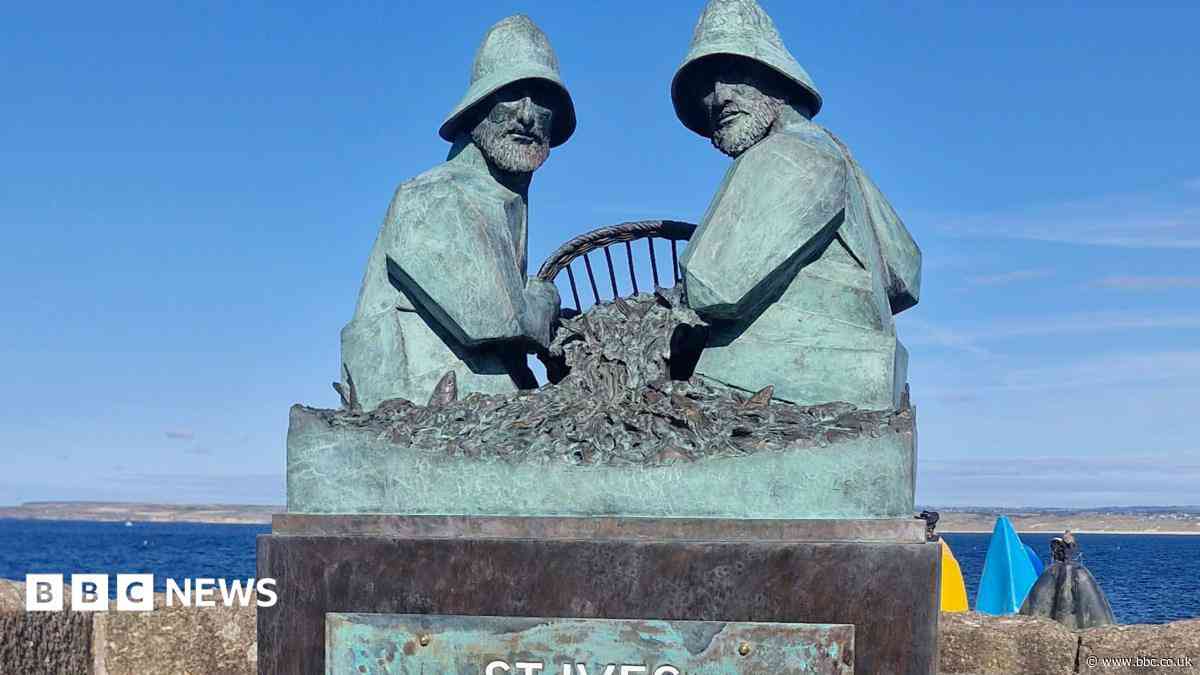 Town's fishermen honoured with bronze sculpture