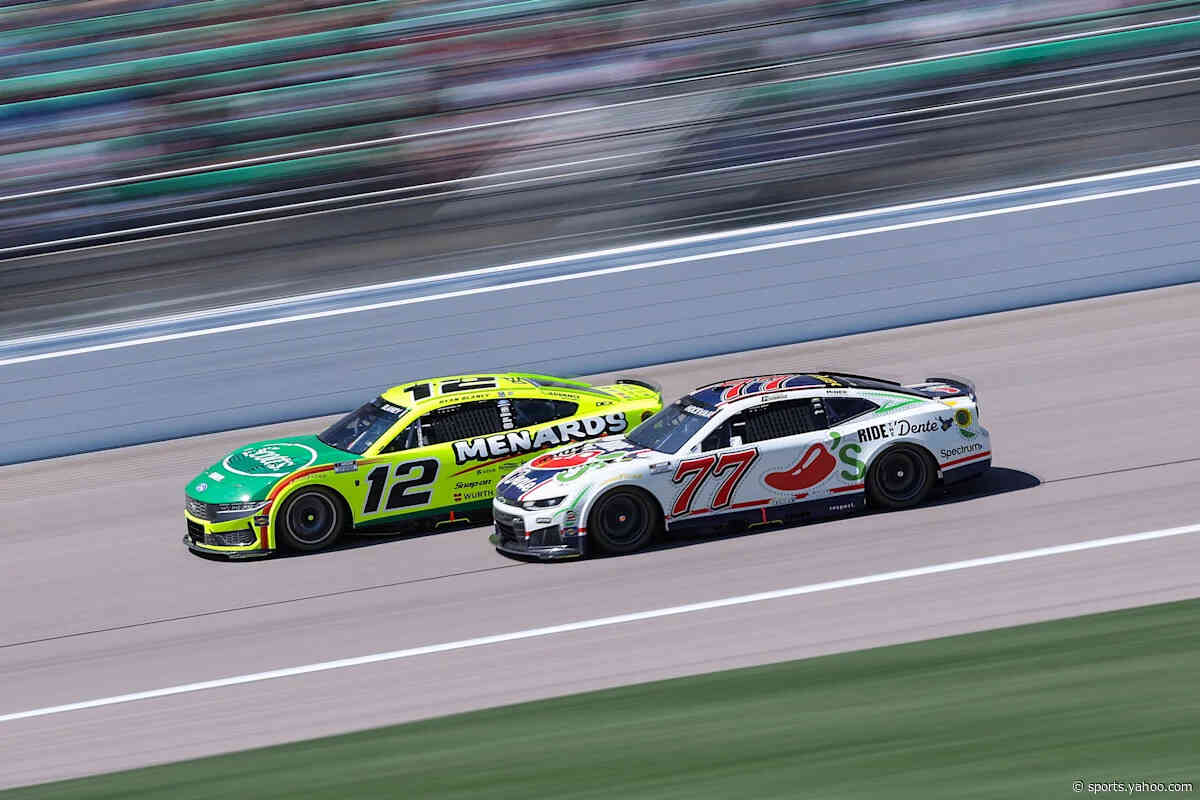 Ryan Blaney, Carson Hocevar fight on pit road after NASCAR Bristol night race crash