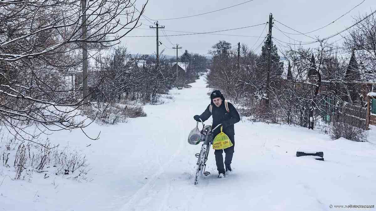 Oekra&iuml;ne bereidt zich voor op zware winter: 'Voor het eerst ook Russen in de kou'
