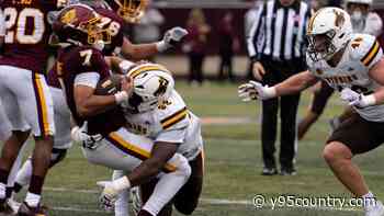 Pokes Gashed on Ground in 24-10 Loss to Central Michigan