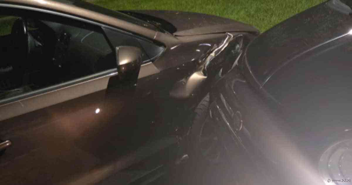 Bestuurder botst tegen geparkeerde auto in Veghel en blijkt onder invloed