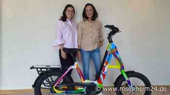Abstrakte Kunst trifft E-Bike: Wie ein Raublinger Fahrrad auf den Philippinen hilft
