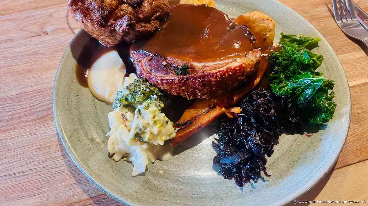 Five country pubs in and around Greater Manchester with amazing Sunday roasts