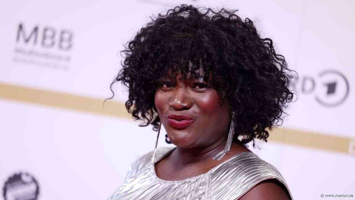 „Hat mich wütend und traurig gemacht“: Thelma Buabeng über Rassimuserfahrungen in der TV-Branche