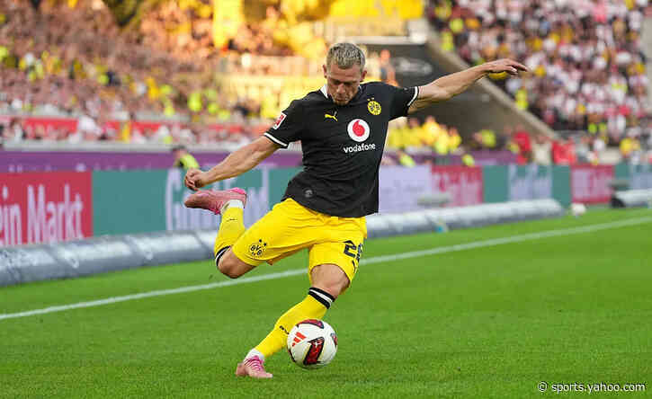 📸 Bizarre scene in Bundesliga blockbuster, BVB star suddenly without shorts