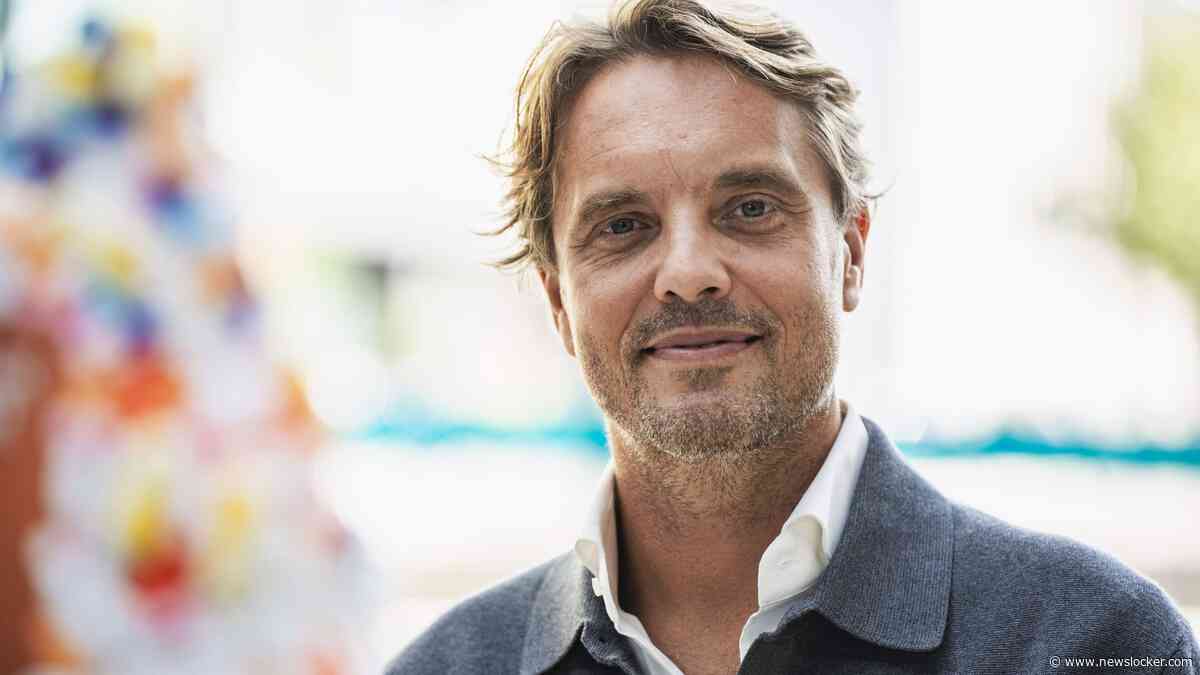 Bas Smit vliegt met helikopter door Nederland om te padellen voor kinderen met nierziekte