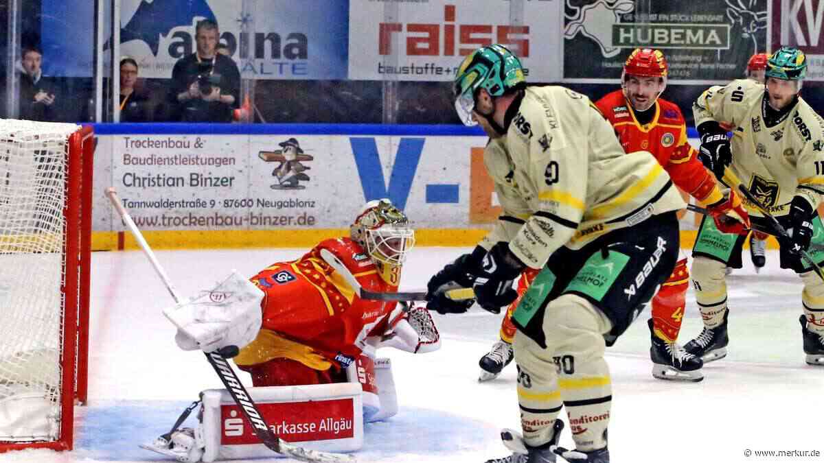 Tölzer Löwen empfangen komplett umgebaute Erding Gladiators