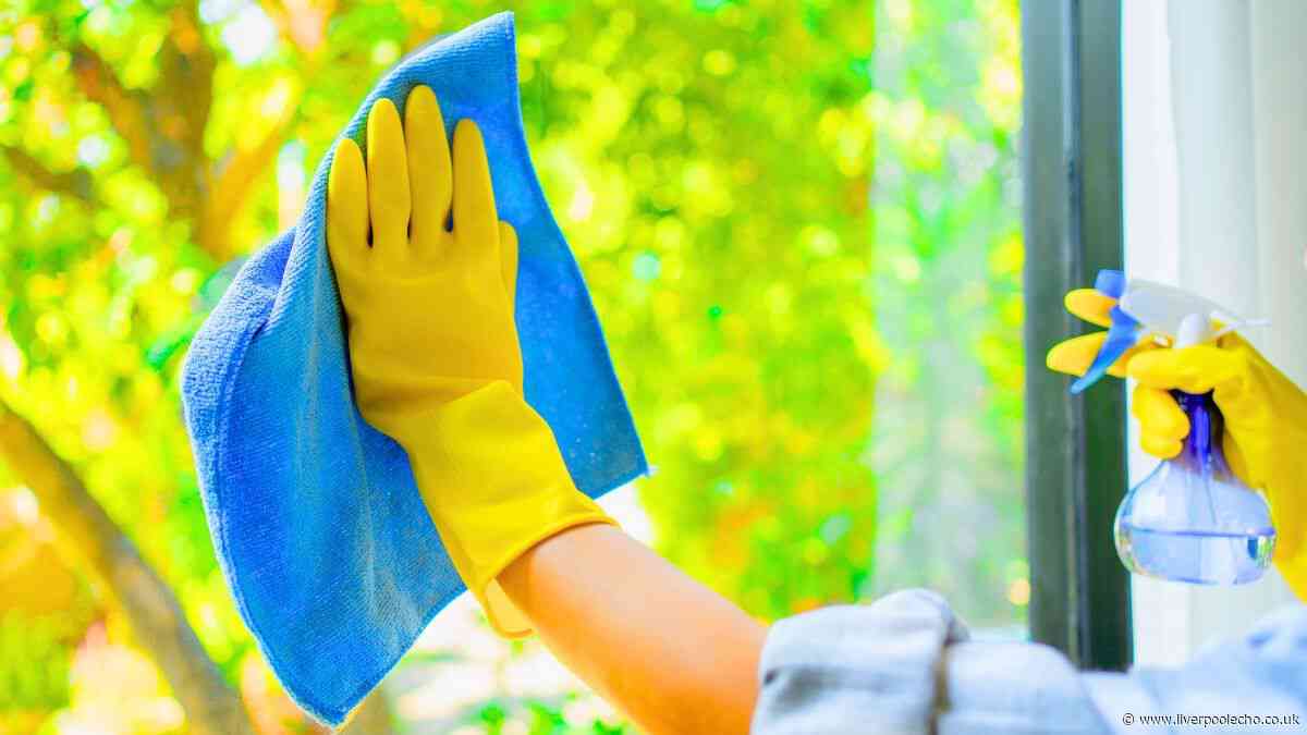 Windows will stay shiny and streak-free if cleaned with 1 everyday kitchen item