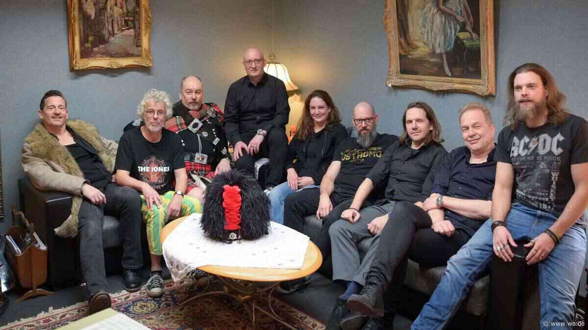 The Jones feiern 35 Jahre mit Dudelsack und Hardrock
