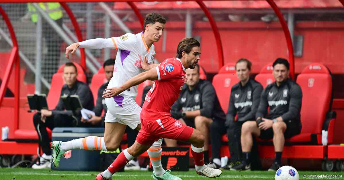LIVE eredivisie | FC Twente slaat snel toe in topper tegen PSV: Taha zorgt voor voorsprong