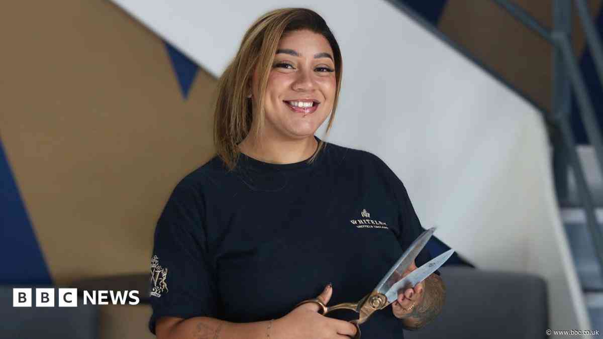 Artisan award for city's scissorsmiths