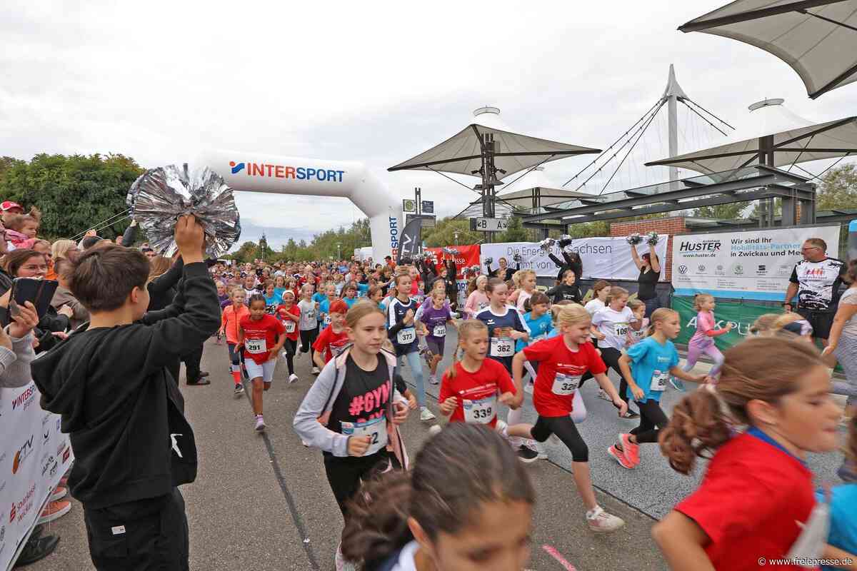 Wilkau-Haßlau begeistert: Stadtlauf zieht Läufer und Zuschauer an