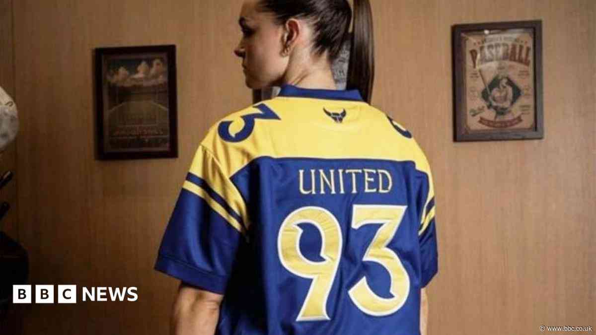 Football club apologises for United 93 shirt advert
