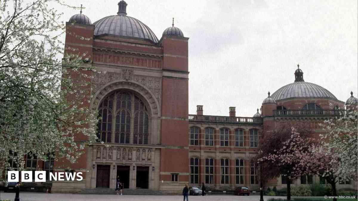 University staff to be balloted on strike action