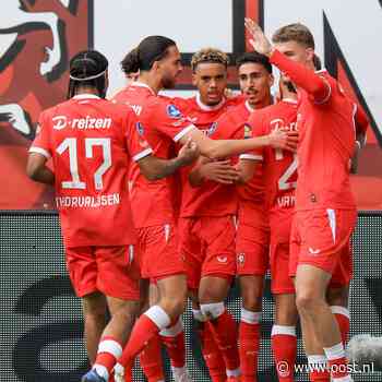 Live: FC Twente dringt aan tegen PSV, dat nog altijd met 2-1 leidt
