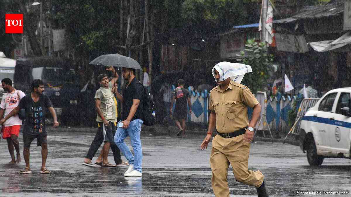 Deep depression likely to reach Odisha-Andhra coast on Wed: Met
