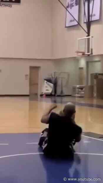 VINCE CARTER MADE THE SHOT OF THE CENTURY?!