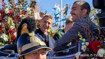Kreislaufprobleme in der Kutsche: Münchens OB Krause verlässt Oktoberfest-Umzug vorzeitig