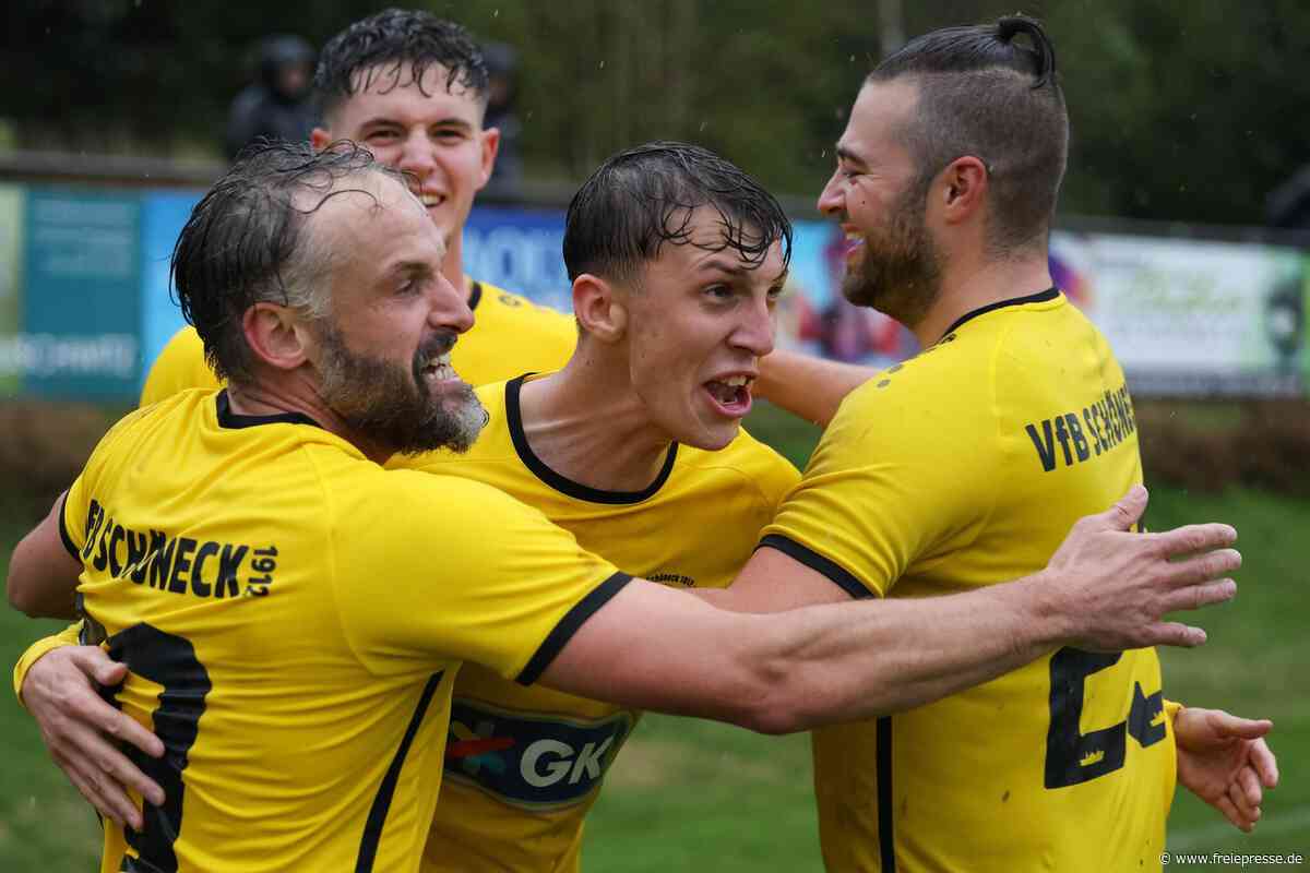 VfB Schöneck: Historischer Moment in Nebel und Dauerregen
