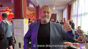 Clan-Chef Issa Remmo taucht bei der Wahlparty der Berliner Linken auf