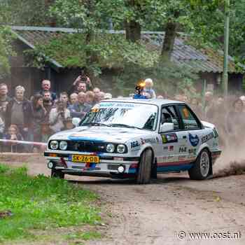 Scheurende bolides en ongekende drukte: dit was de spectaculaire Hellendoorn Rally