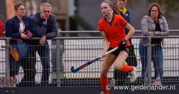 Roos en Tamar wonen in Nijmegen, maar hockeyen in Arnhem: ‘Onze broers vonden het een rare overstap’