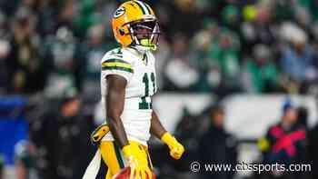 Packers' Jayden Reed carted off after taking hit vs. Jets, ruled out