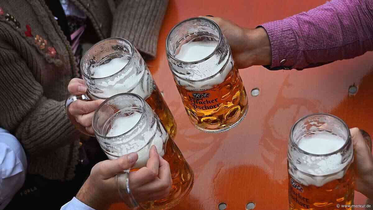 „Acht Euro?“: Promis schätzen Oktoberfest-Mass-Preise vor laufender Kamera – und liegen weit daneben