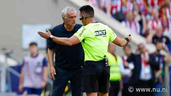 Mourinho steekt met A4'tje tirade af na derby: 'Felicitaties aan arbitragecommissie'