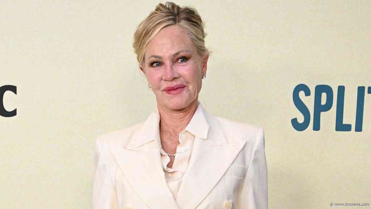 Melanie Griffith stuns in black swimsuit during wellness retreat: 'Healing and renewal'