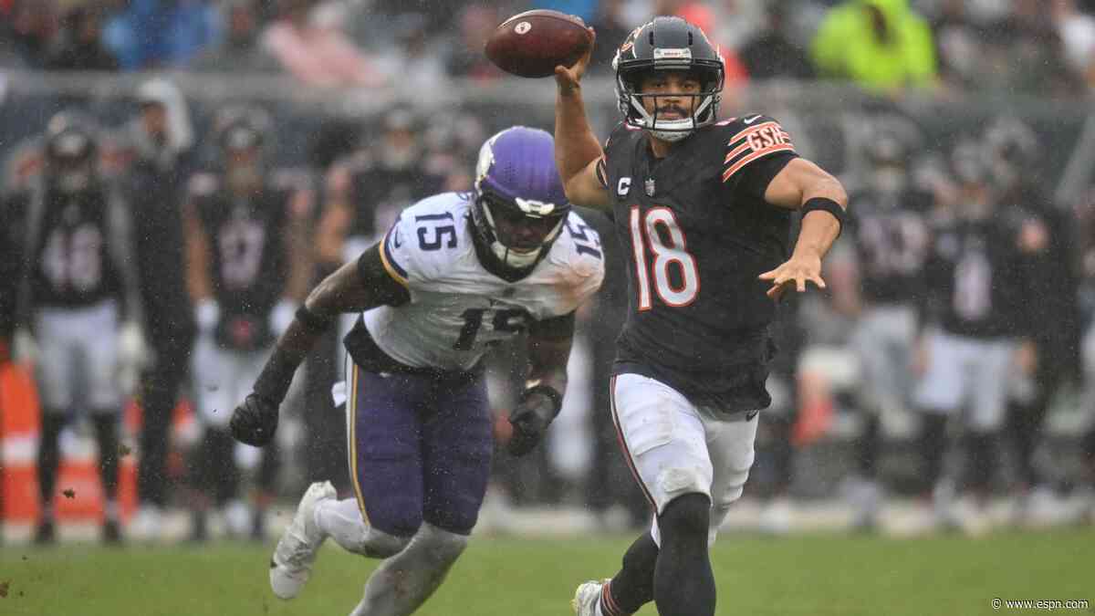 Bears QB Williams leaves on cart after falling on scramble