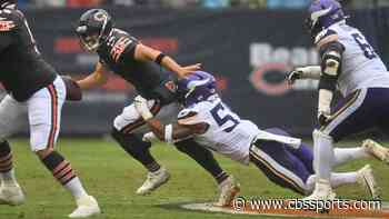 Bears QB Caleb Williams exits vs. Vikings after suffering non-contact hamstring injury