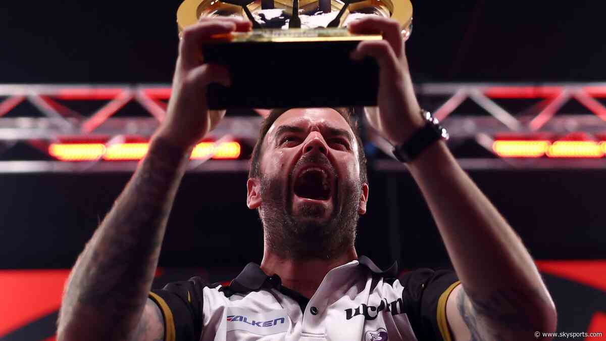 Smith thrashes Price to win World Series after Littler's shock exit
