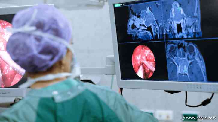 Neurosurgeon recounts a ‘miracle of biology’