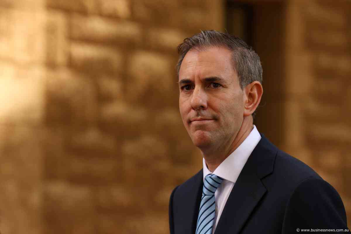 Australia’s economy to double as growth slows, fed govt predicts