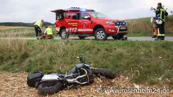 Schrecklicher Unfall kurz vor B15 bei Taufkirchen: Biker tot, Sozia schwer verletzt