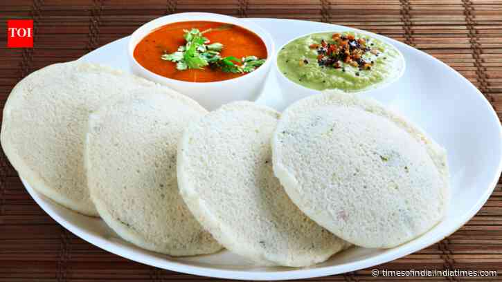 How to make Thatte Idli at home: Easy step-by-step recipe to make fluffy Karnataka plate idlis