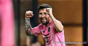 Lionel Messi verrast doelman en scoort voor 75ste keer in carrière uit een vrije trap