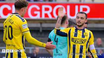 'Professional' Torquay ease to 6-1 FA Cup victory