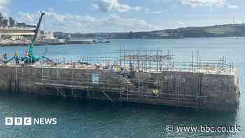 Works to repair historic pier 'not gone to plan'