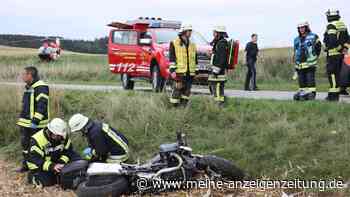 VW gerät auf Gegenfahrbahn: Motorradfahrer stirbt auf der ED 1