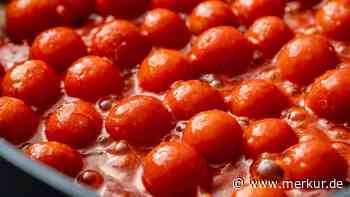 Schluss mit wässriger Soße: Mit nur einem Schuss dieser Zutat wird Ihre Tomatensoße herrlich cremig