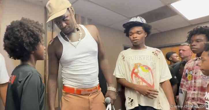 Young Thug mentors Atlanta teens, shares message about guns and faith