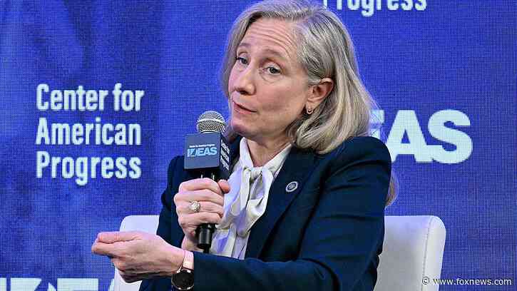 Midterm history massively favors Democrats. But they are making a big mistake