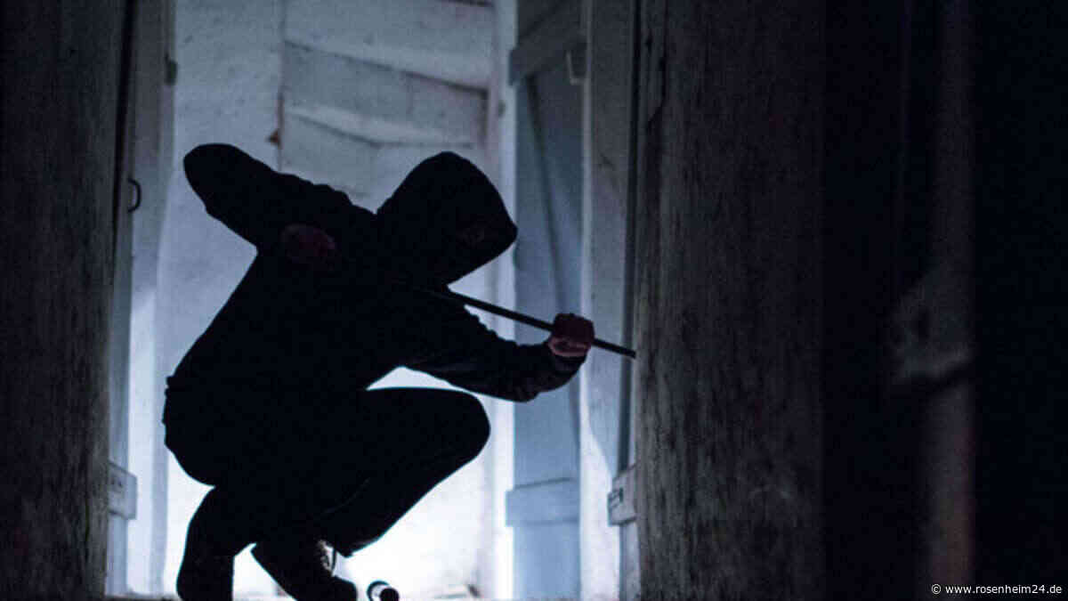 Einbruch in Bank in Oberbayern: Täter scheitern an Tresor und flüchten ohne Beute