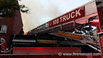 Smoke explosion leads to mayday at NYC 4-alarm restaurant fire