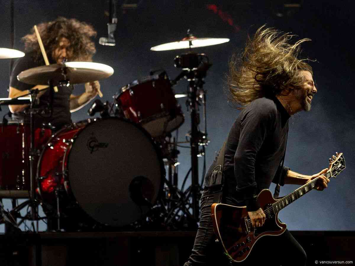 Concert Review: Foo Fighters serve up 30 years of crowd-pleasers